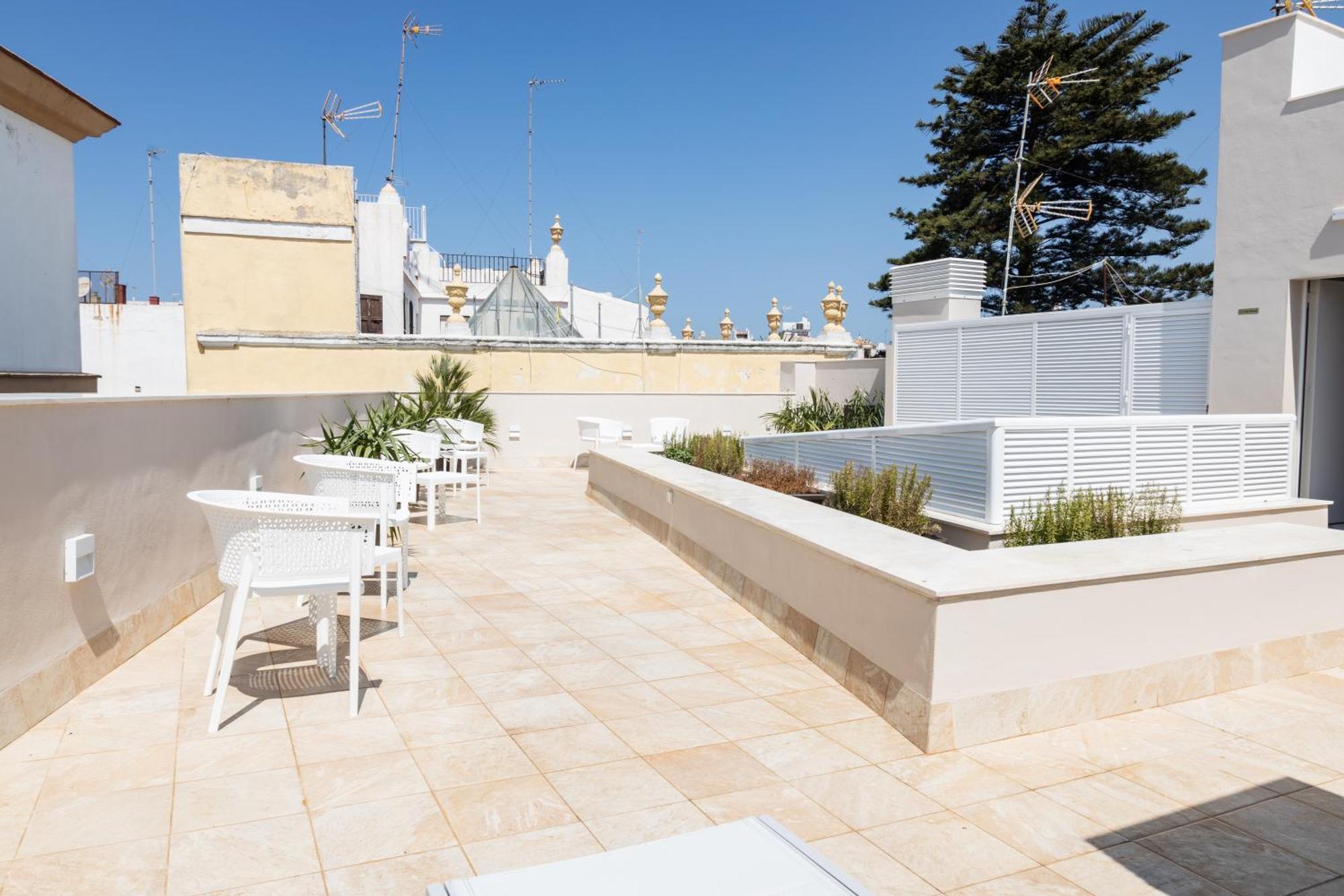 Villalobos Suites By Luxury Suites Cadiz Exterior photo