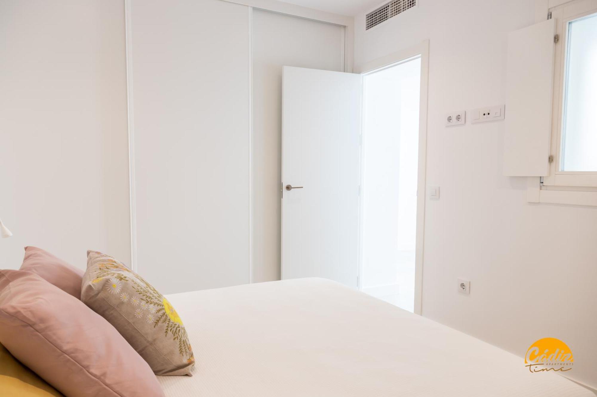 Villalobos By Cadiz Time Exterior photo