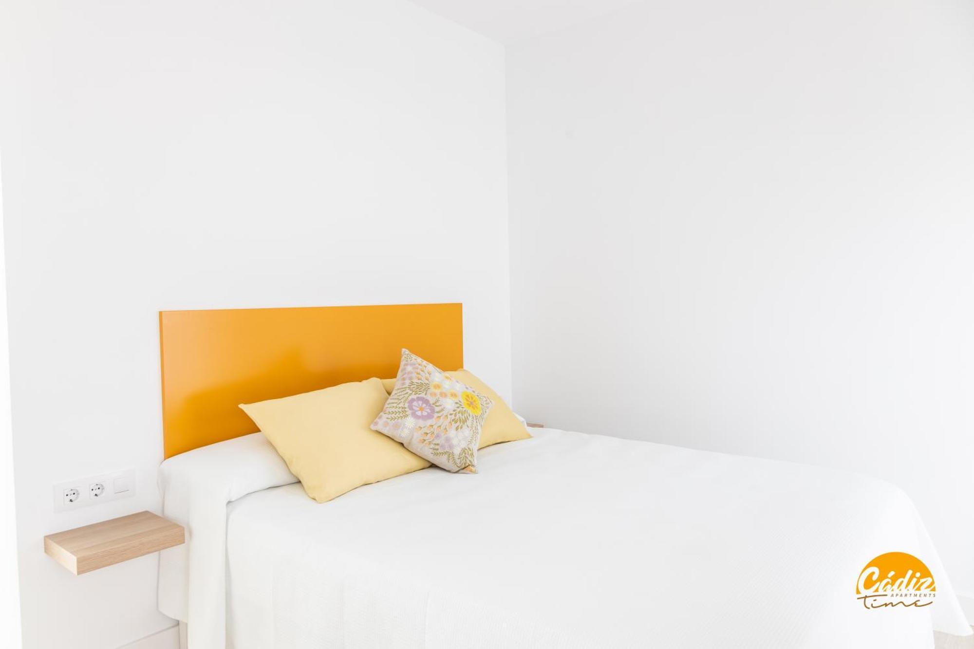 Villalobos By Cadiz Time Exterior photo