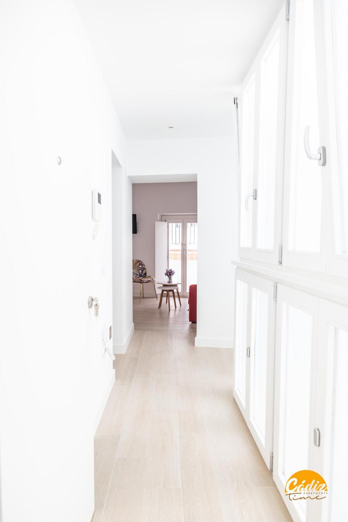Villalobos By Cadiz Time Exterior photo