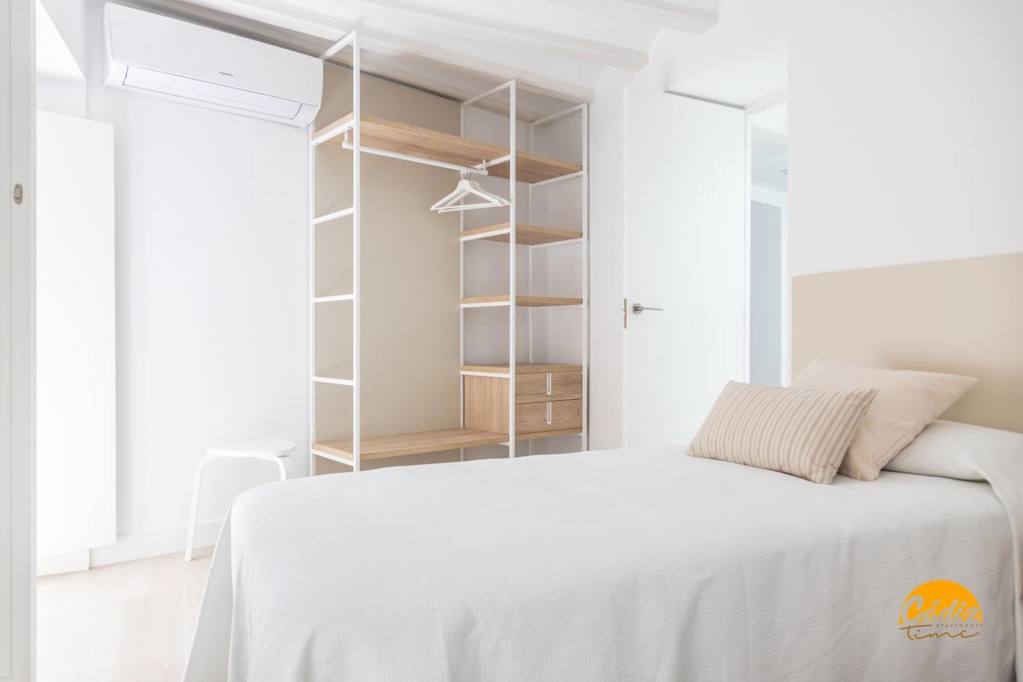 Villalobos By Cadiz Time Exterior photo