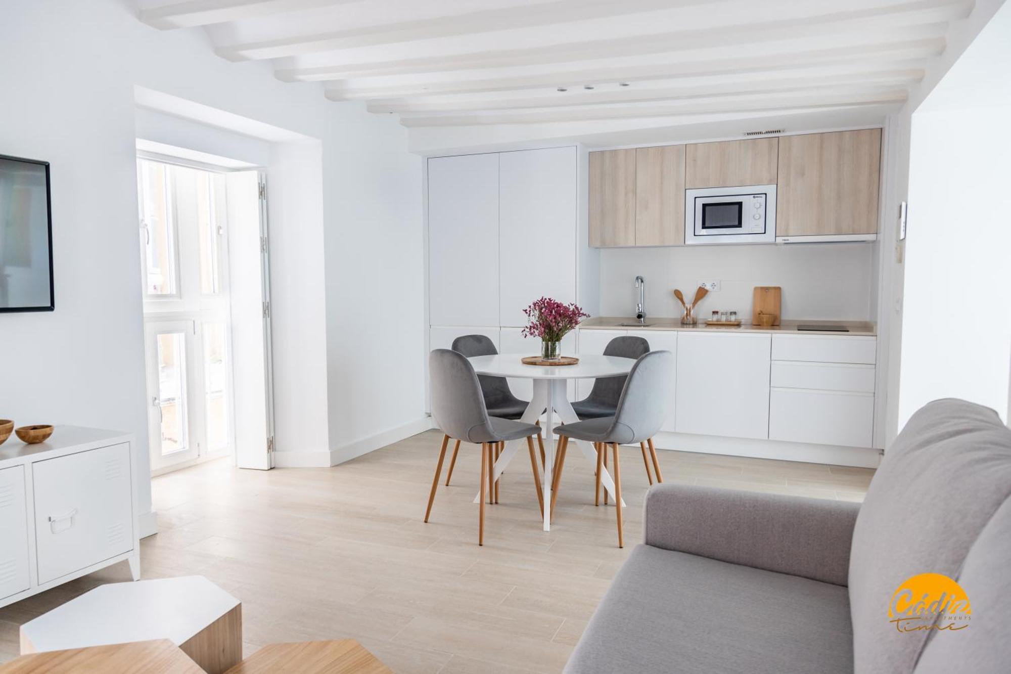 Villalobos By Cadiz Time Exterior photo