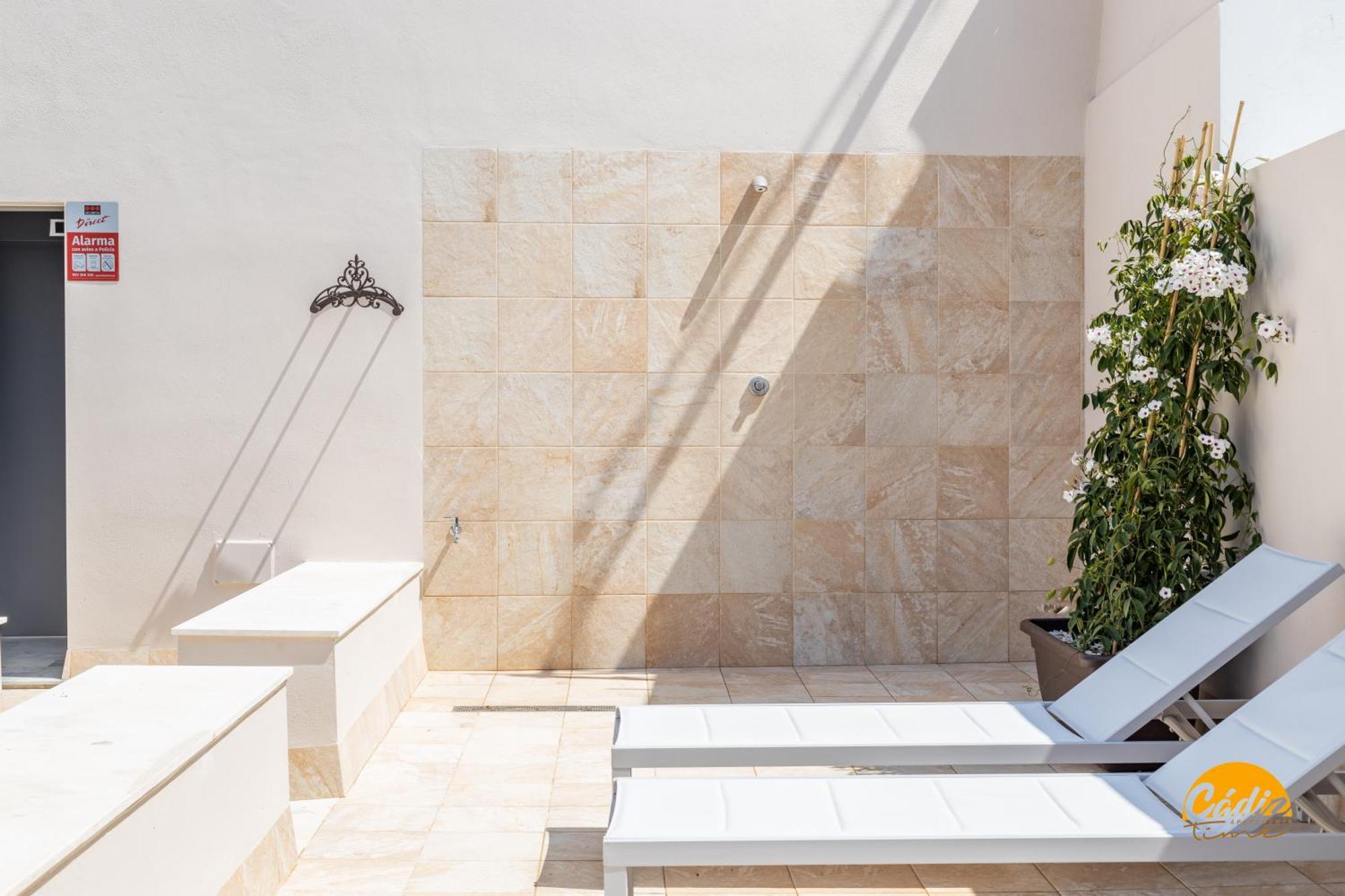 Villalobos By Cadiz Time Exterior photo