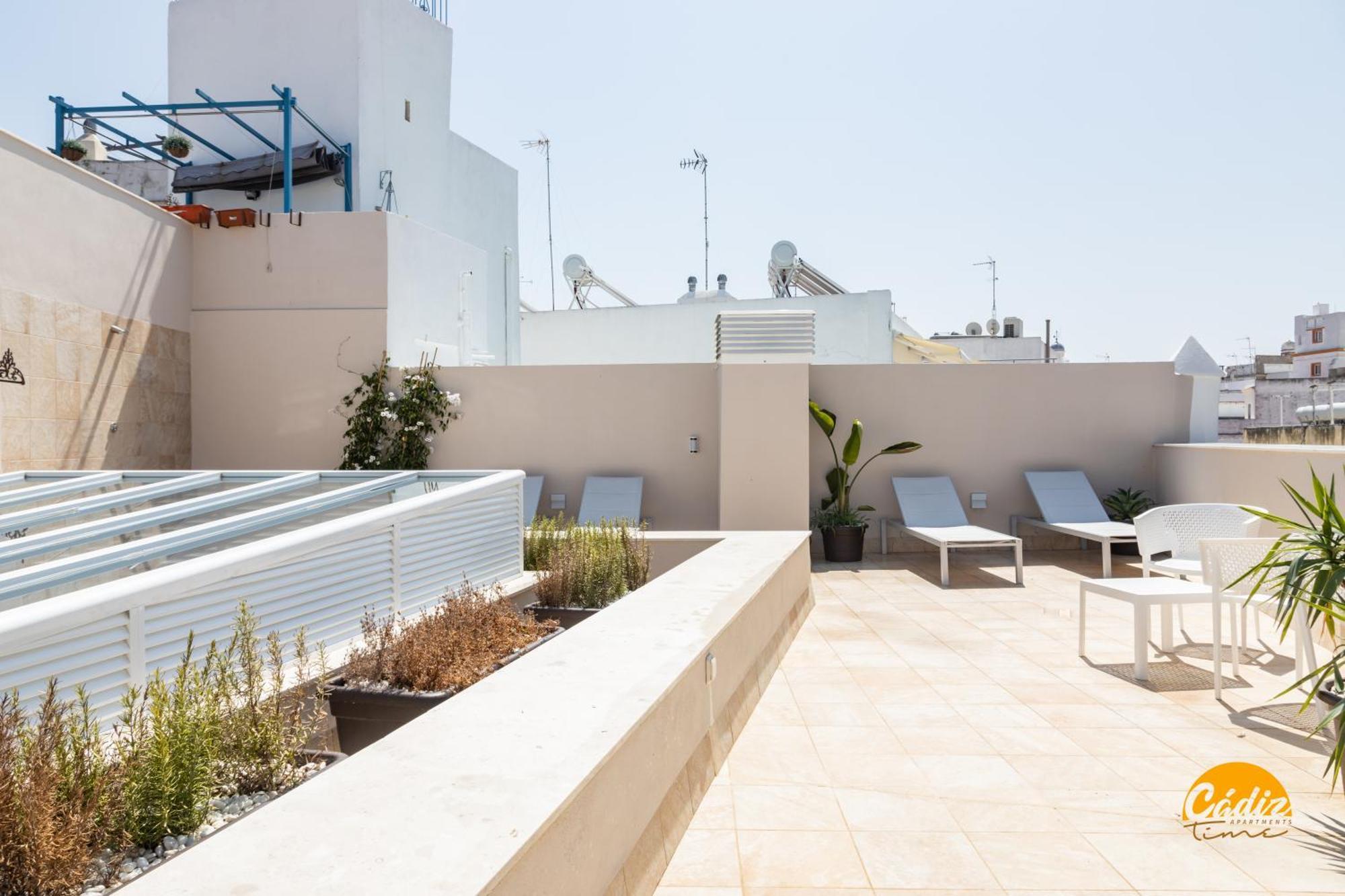 Villalobos By Cadiz Time Exterior photo