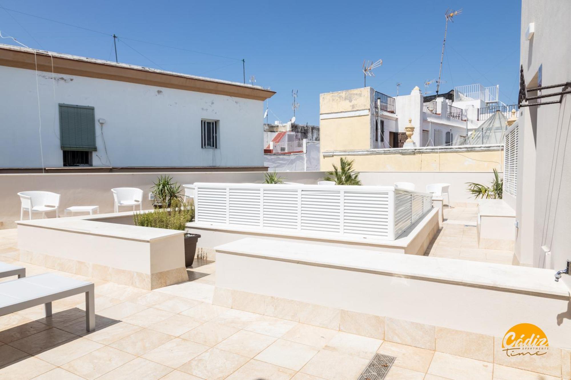 Villalobos By Cadiz Time Exterior photo
